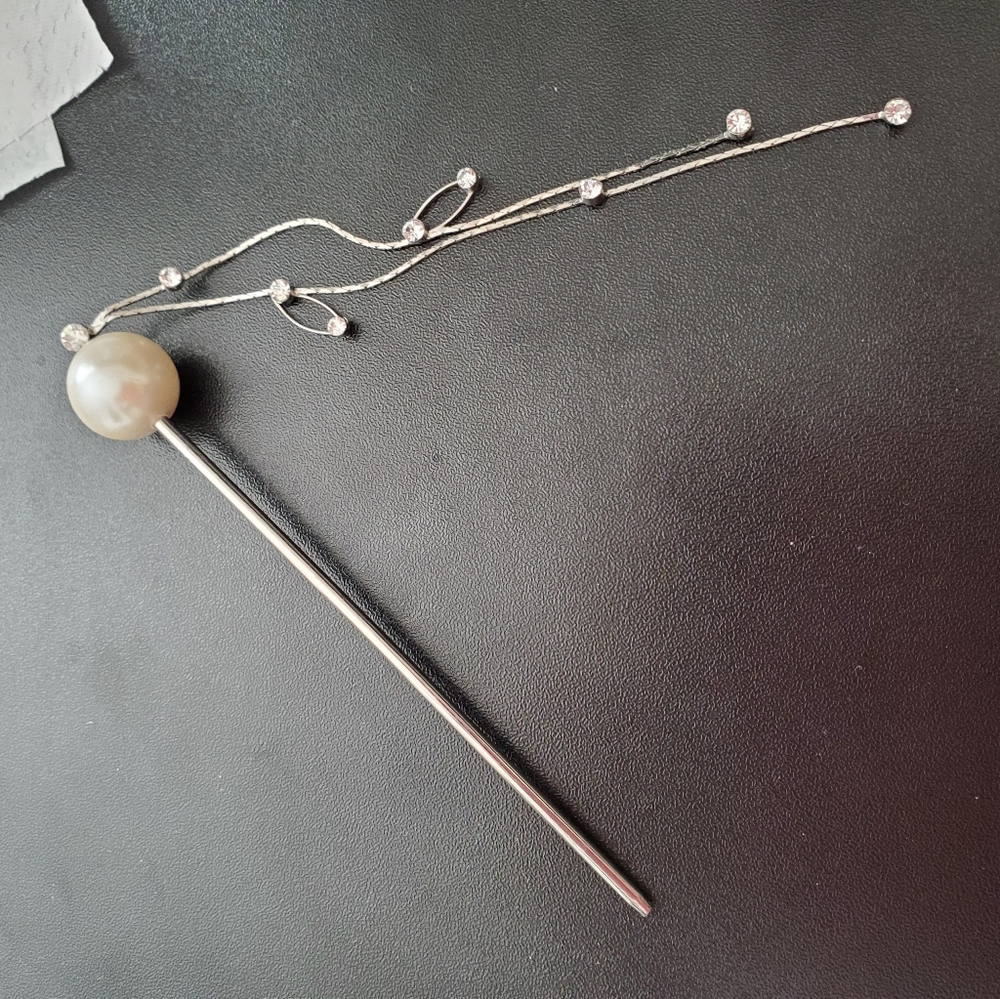 Hair styling pin/stick